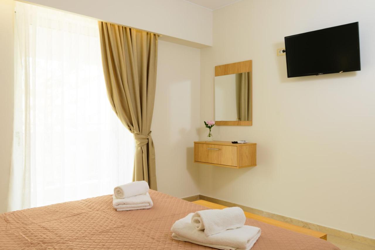Melia Deluxe City View Apartment อายิโอสนิโกลาโอส ภายนอก รูปภาพ