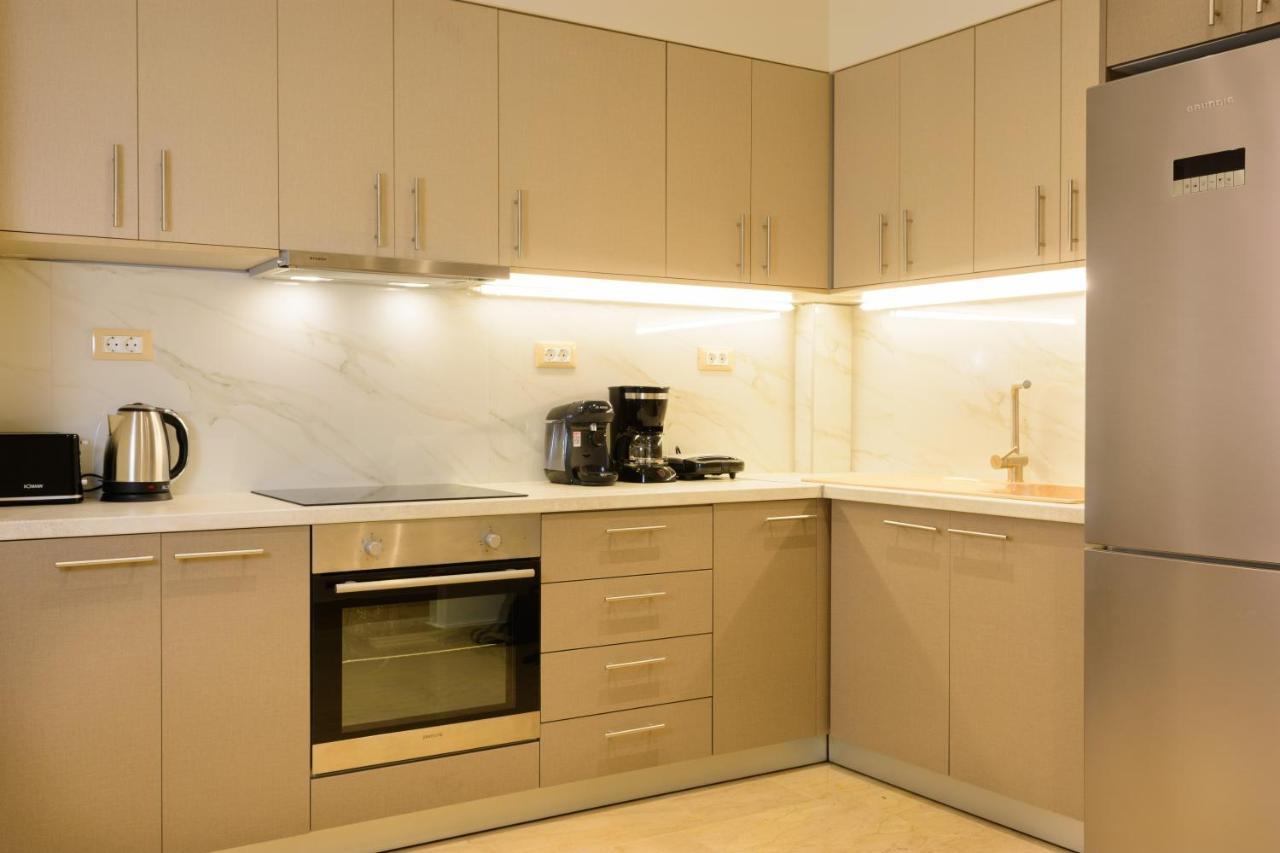Melia Deluxe City View Apartment อายิโอสนิโกลาโอส ภายนอก รูปภาพ